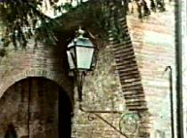 Photo of lampost in San Gimignano, Italy.