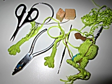 Making puppets for 'Kalorien'.